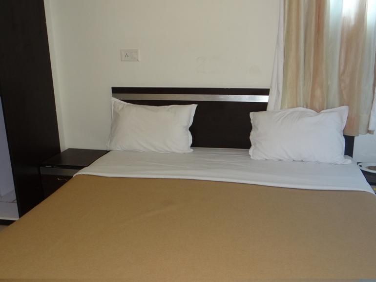 Linear Inn Indore Extérieur photo
