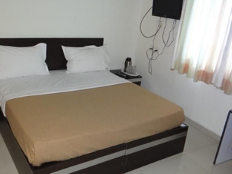 Linear Inn Indore Extérieur photo