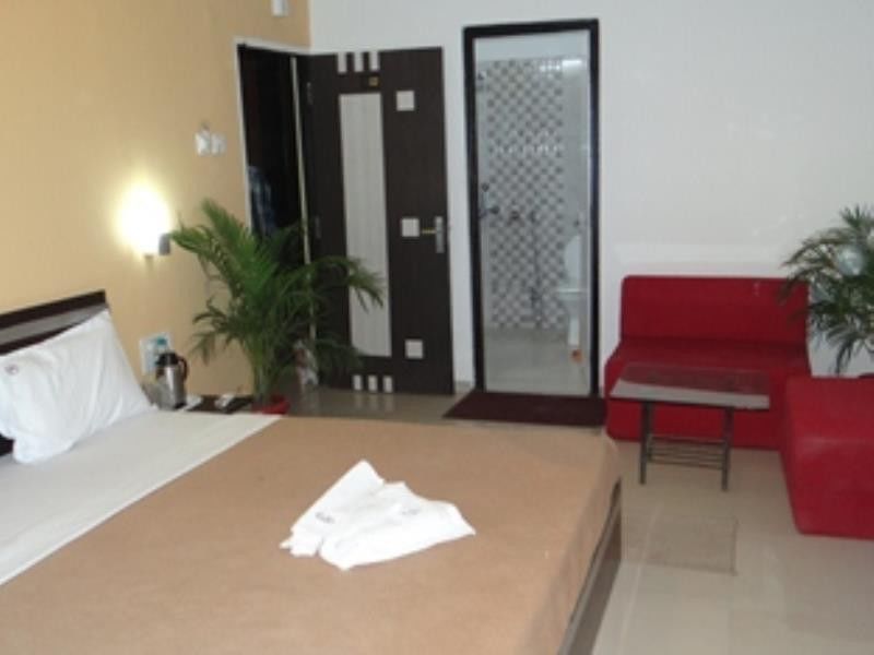 Linear Inn Indore Extérieur photo